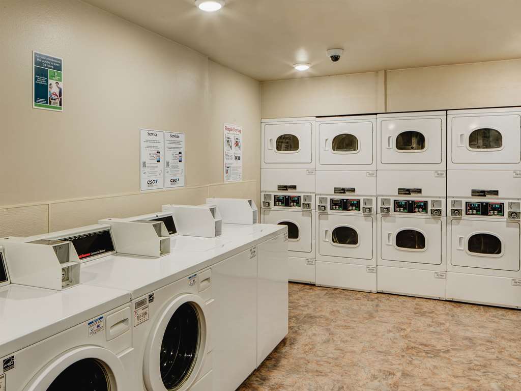 Woodspring Suites Williston Kemudahan gambar