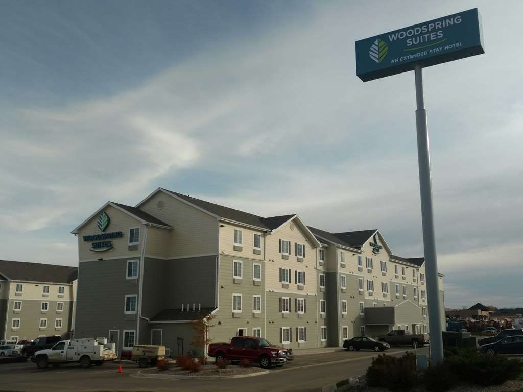 Woodspring Suites Williston Luaran gambar