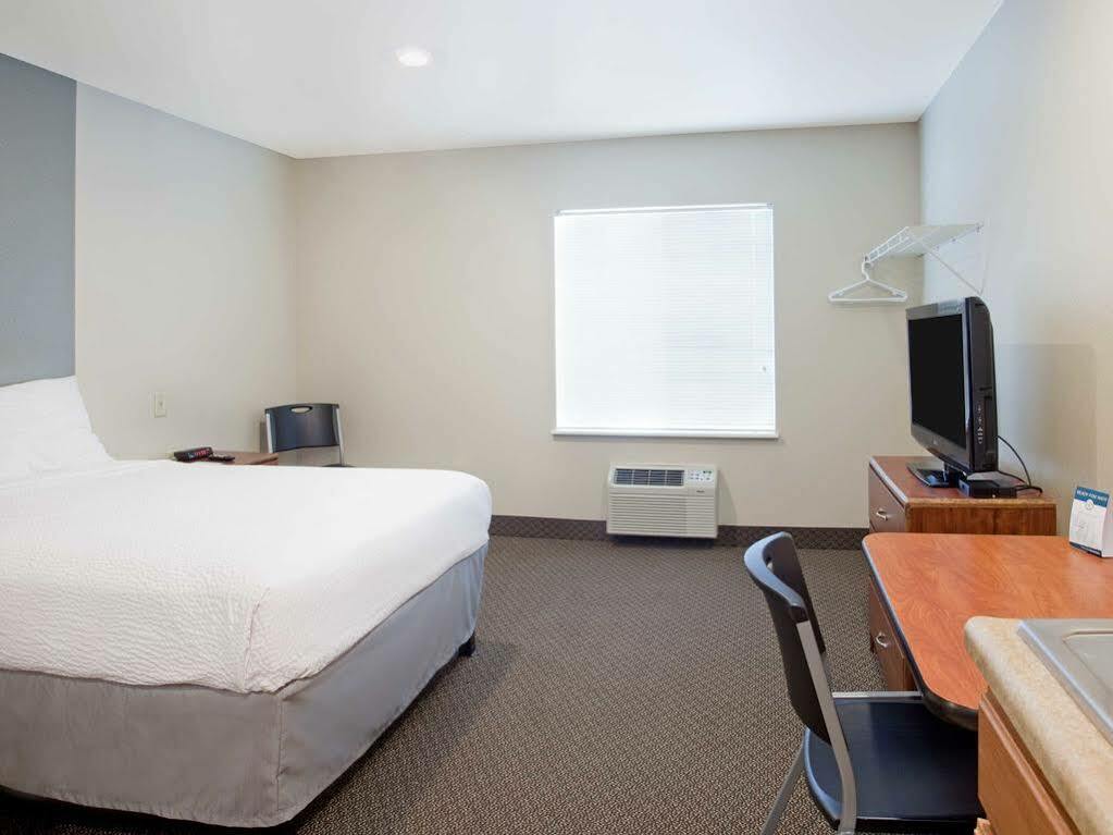 Woodspring Suites Williston Luaran gambar